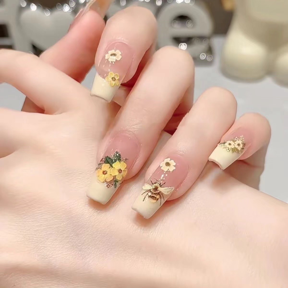 Viral Floral Bee Nail Art Stic - Nail Art Viral ulasan dan harga
